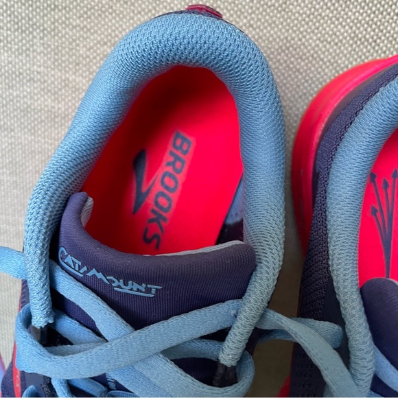 Brooks Catamount Super comfy! Only worn a couple of times, decided to size down. - Picture 9 of 15